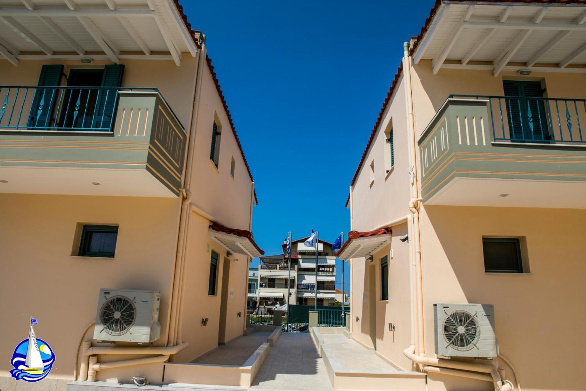 Anemos Villas Mytikas  Ruang foto